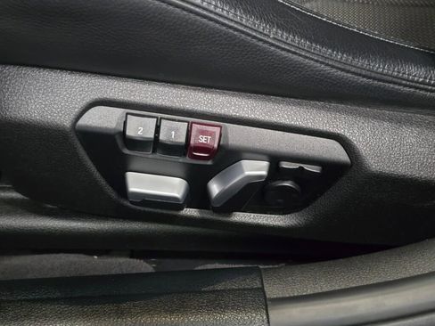 Used 2017 BMW M3 image 31