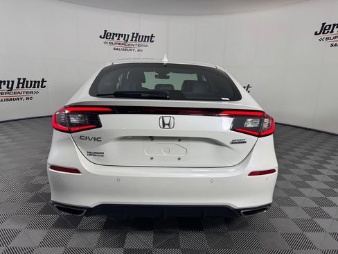Used 2024 Honda Civic Sport Touring image 8