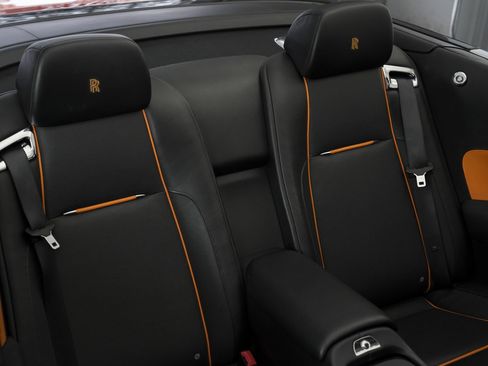 Used 2020 Rolls-Royce Dawn image 63