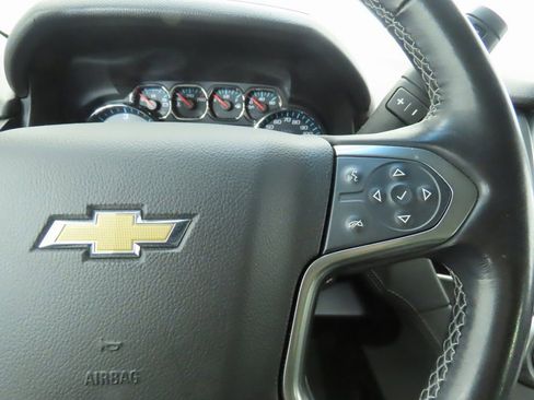 Used 2019 Chevrolet Tahoe LT image 12