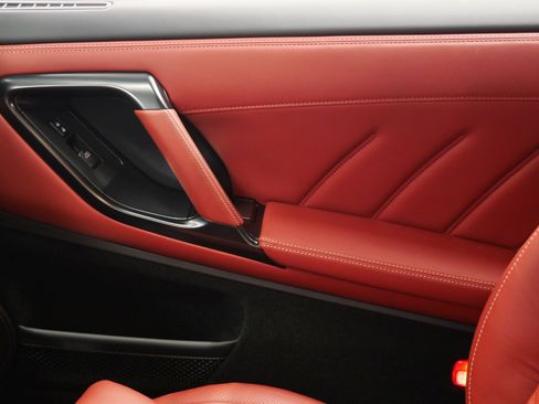 Used 2024 Nissan GT-R Premium w/ Premium Interior Package AWD/4WD image 34