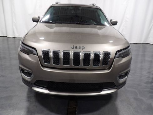 Used 2019 Jeep Cherokee Limited AWD/4WD image 3