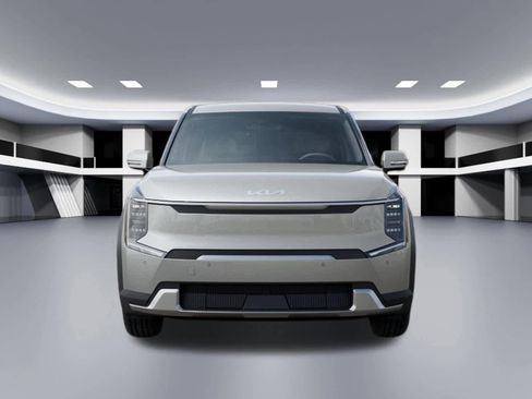 New 2026 Kia EV9 Light RWD image 2