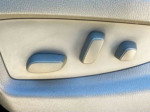 Used 2015 Chevrolet Silverado 3500 LTZ w/ LTZ Plus Package image 21