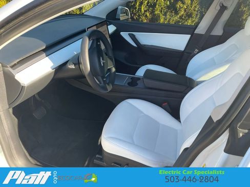 Used 2021 Tesla Model Y Standard Range Sport Utility 4 image 17