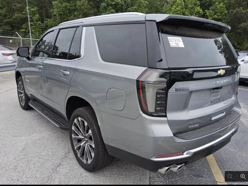 Used 2025 Chevrolet Tahoe High Country w/ Sun And Tow Package AWD/4WD image 2