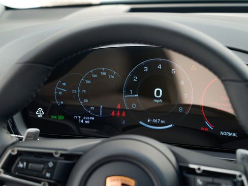 New 2026 Porsche Cayenne image 32