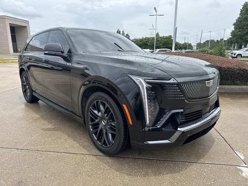 Used 2025 Cadillac Escalade IQ Sport 1 w/ Smart Trailering package AWD/4WD image 3