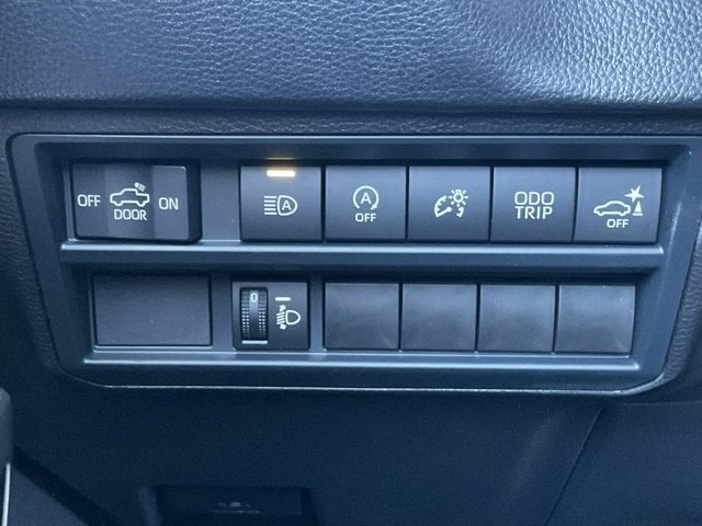 New 2026 Toyota Tundra SR5 w/ SR5 Convenience Package AWD/4WD image 29