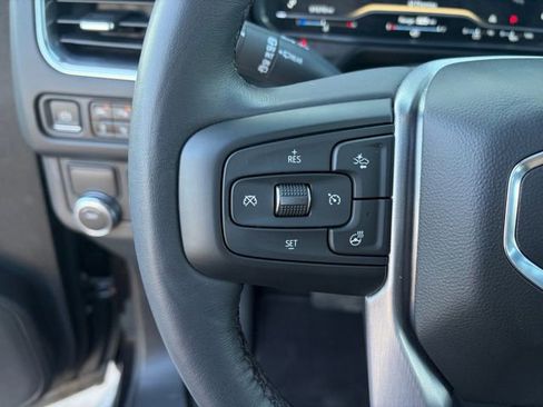 Used 2022 GMC Yukon SLT w/ SLT Premium Package RWD image 6