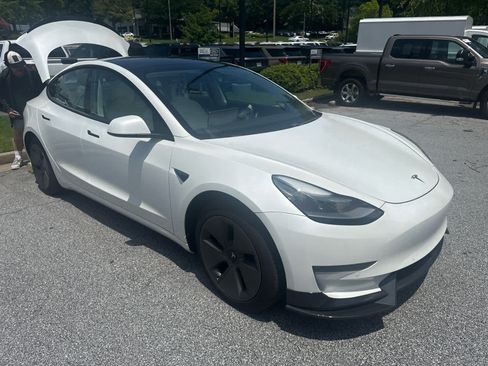 Used 2021 Tesla Model 3 Long Range AWD/4WD image 3