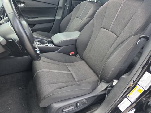 Used 2025 Honda Accord Sport image 28