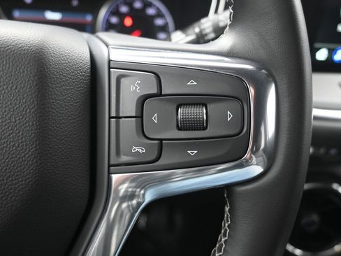 Used 2024 Chevrolet Blazer LT image 25