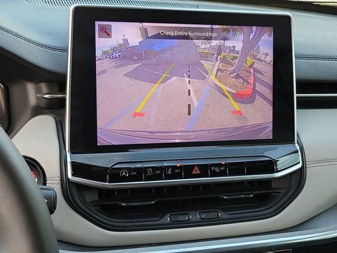 Used 2023 Jeep Compass Limited w/ Elite Group image 10