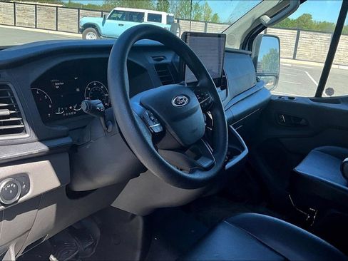 Used 2025 Ford Transit 250 Low Roof AWD w/ Load Area Protection Package image 10