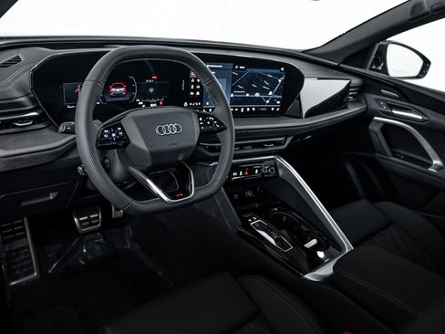 New 2025 Audi SQ5 Premium Plus image 8