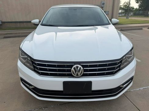 Used 2017 Volkswagen Passat 1.8T S FWD image 6