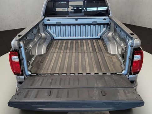 Used 2024 GMC Canyon AT4 w/ Canyon Safety Plus Package AWD/4WD image 7