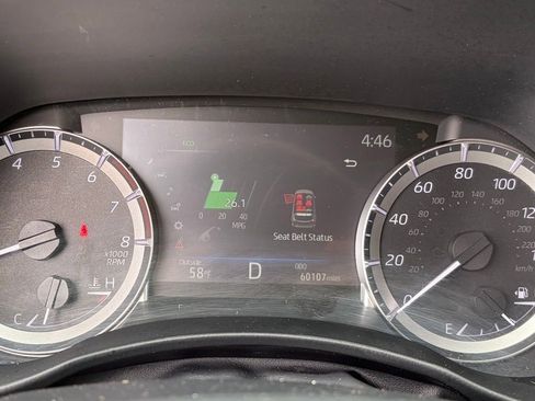 Used 2023 Toyota Highlander XLE AWD/4WD image 30