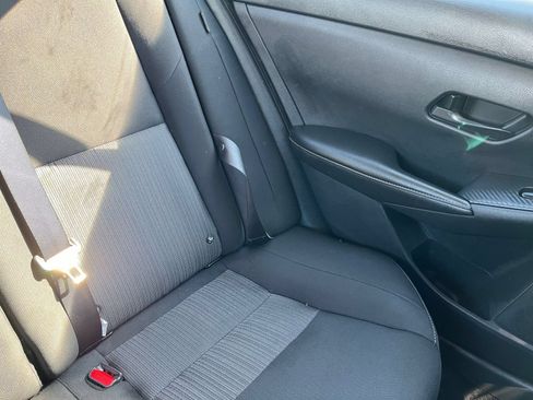 Used 2025 Nissan Sentra SV FWD image 33