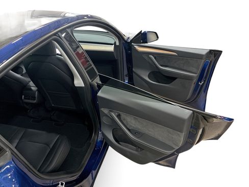 Certified 2023 Tesla Model Y Long Range AWD/4WD image 12