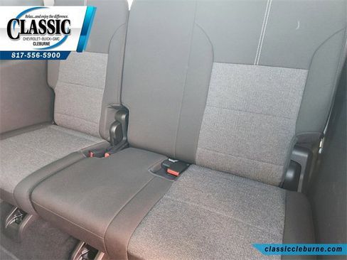 Used 2025 GMC Acadia Elevation image 28