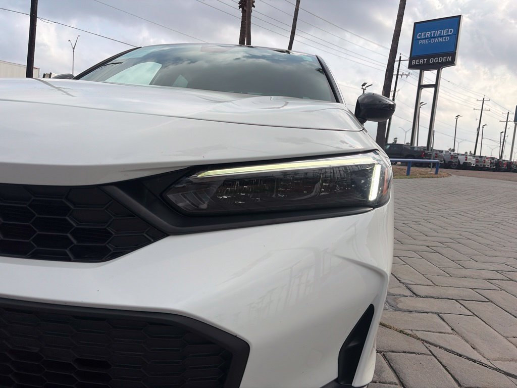 Used 2025 Honda Civic Sport image 3
