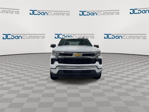 Used 2025 Chevrolet Silverado 1500 LT image 3