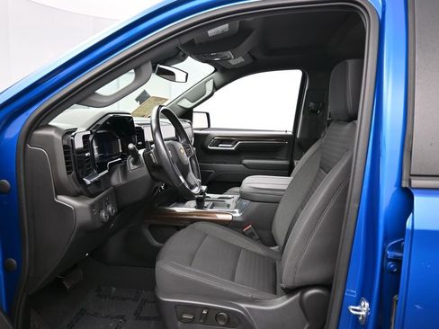 Used 2023 Chevrolet Silverado 1500 LT RWD image 11