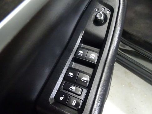 Certified 2023 Jeep Grand Cherokee L Limited w/ Luxury Tech Group II AWD/4WD image 10