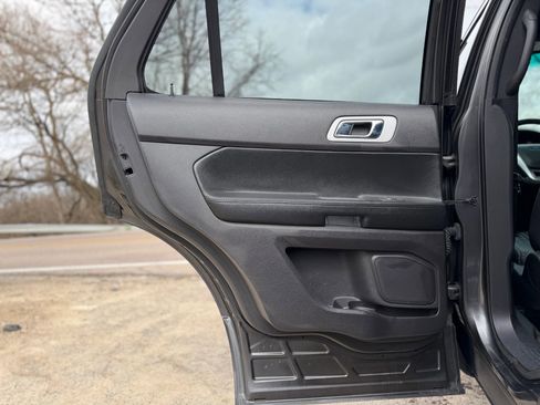 Used 2015 Ford Explorer Sport w/ Equipment Group 401A image 29