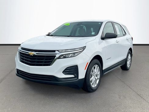 Used 2024 Chevrolet Equinox LS FWD image 3