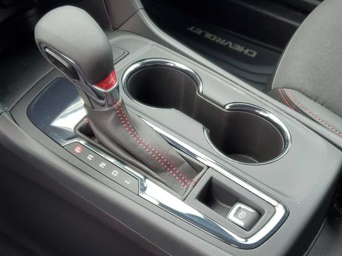 Certified 2024 Chevrolet Equinox RS FWD image 20