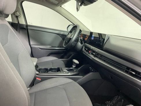 Used 2025 Kia K4 FWD image 18