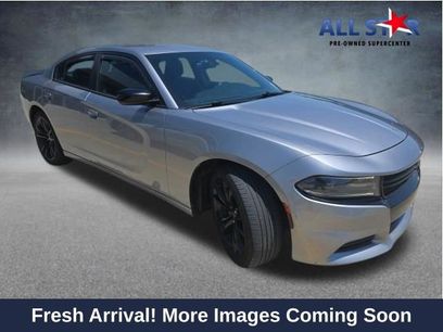 Used 2018 Dodge Charger SXT w/ Blacktop Package