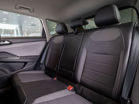 Used 2022 Volkswagen Taos SE image 27