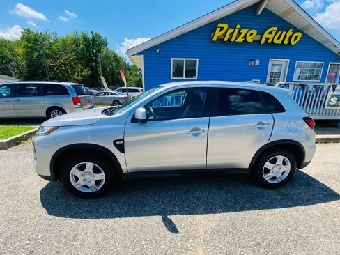 Used 2023 Mitsubishi Outlander Sport AWD image 2