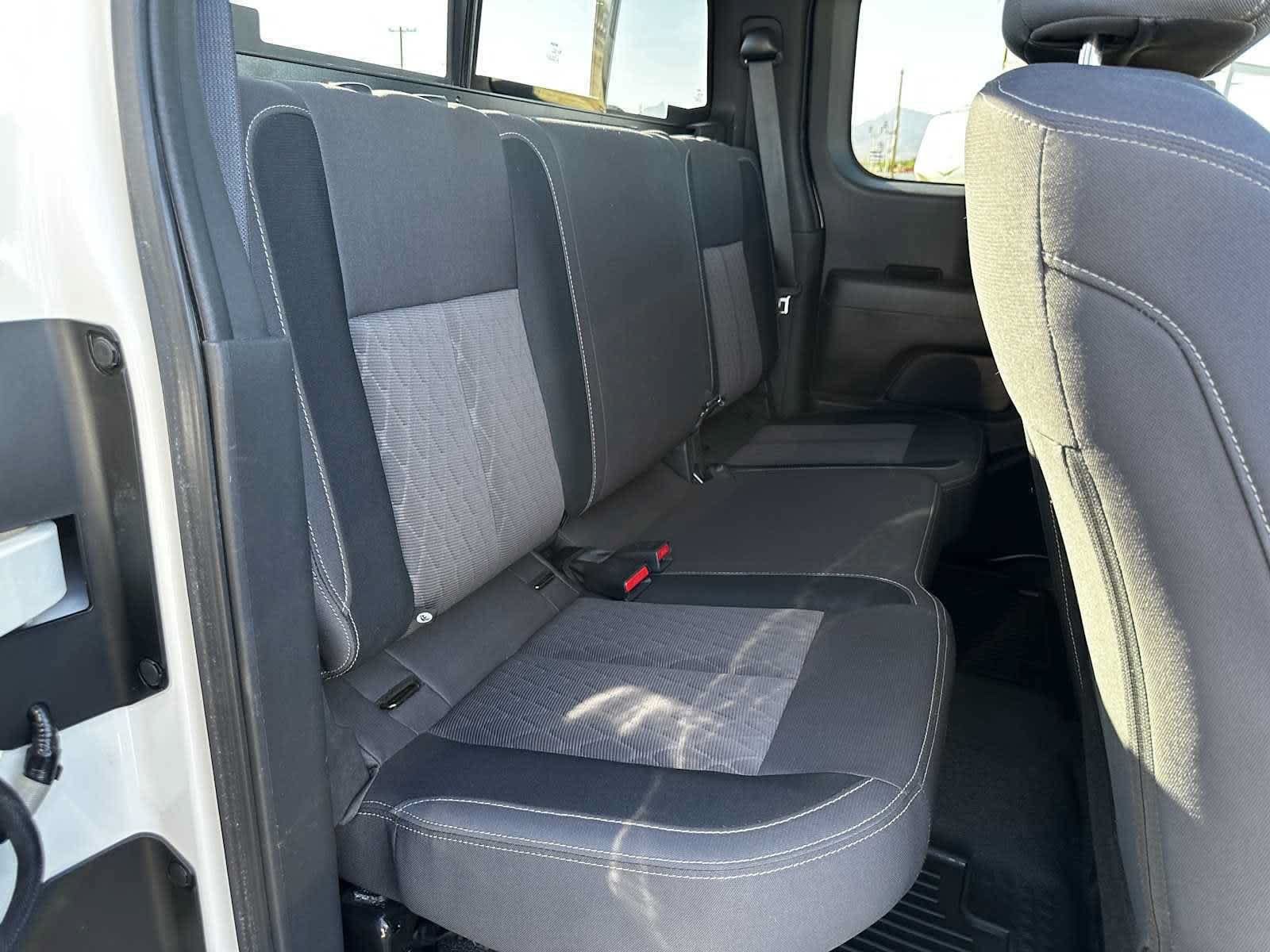 Used 2023 Nissan Titan S RWD image 14
