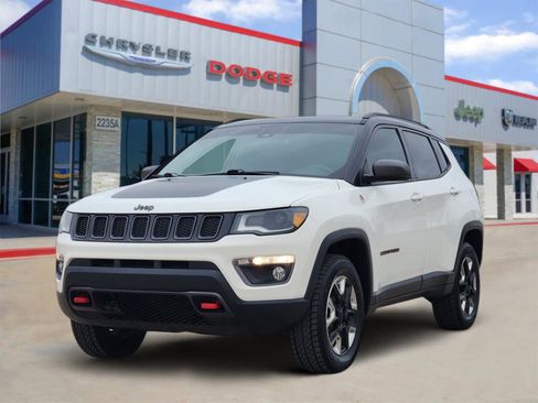 Used 2018 Jeep Compass Trailhawk w/ Leather Interior Group image 2