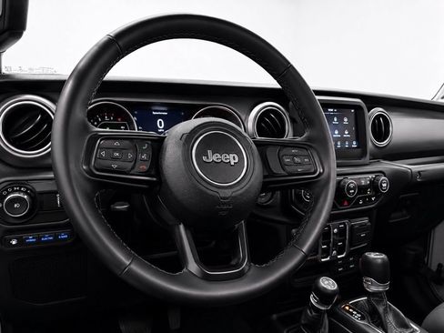 Used 2023 Jeep Wrangler Unlimited w/ Cold Weather Group AWD/4WD image 20