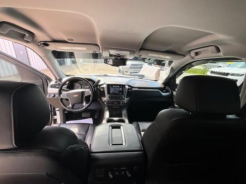 Used 2020 Chevrolet Suburban LT w/ Off-Road Package AWD/4WD image 32