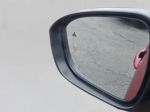 Used 2022 Nissan Rogue SV w/ SV Premium Package image 16