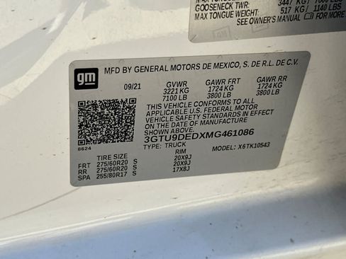 Used 2021 GMC Sierra 1500 SLT AWD/4WD image 28