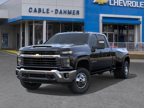 New 2026 Chevrolet Silverado 3500 LT w/ All Star Edition AWD/4WD image 6