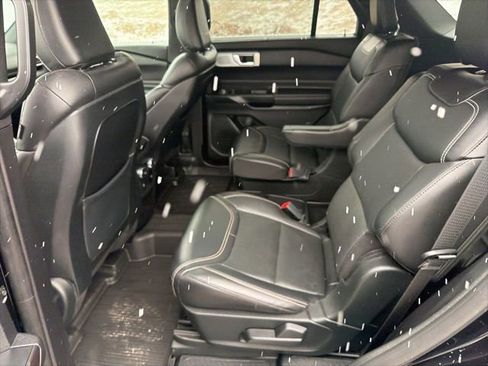 Used 2020 Ford Explorer ST w/ Premium Technology Package image 17