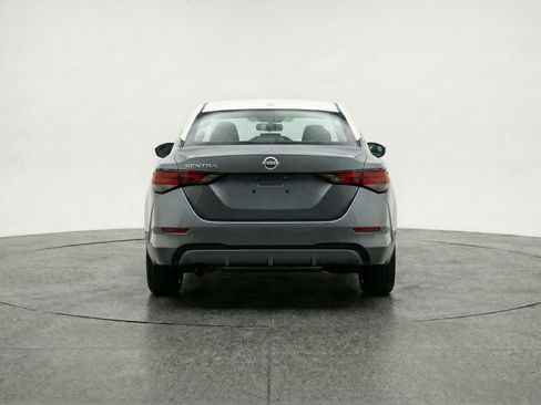 Used 2025 Nissan Sentra S image 7