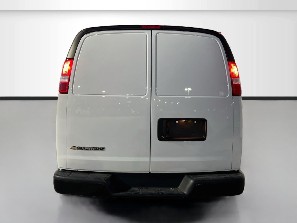 Used 2025 Chevrolet Express 2500 w/ Communications Package RWD image 6