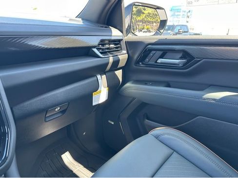 New 2026 GMC Yukon AT4 image 5