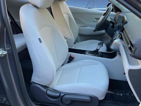 Used 2024 Hyundai Kona SEL image 42