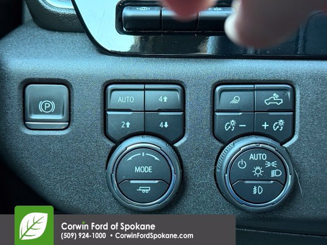 Used 2024 Chevrolet Silverado 2500 High Country w/ High Country Premium Package AWD/4WD image 29